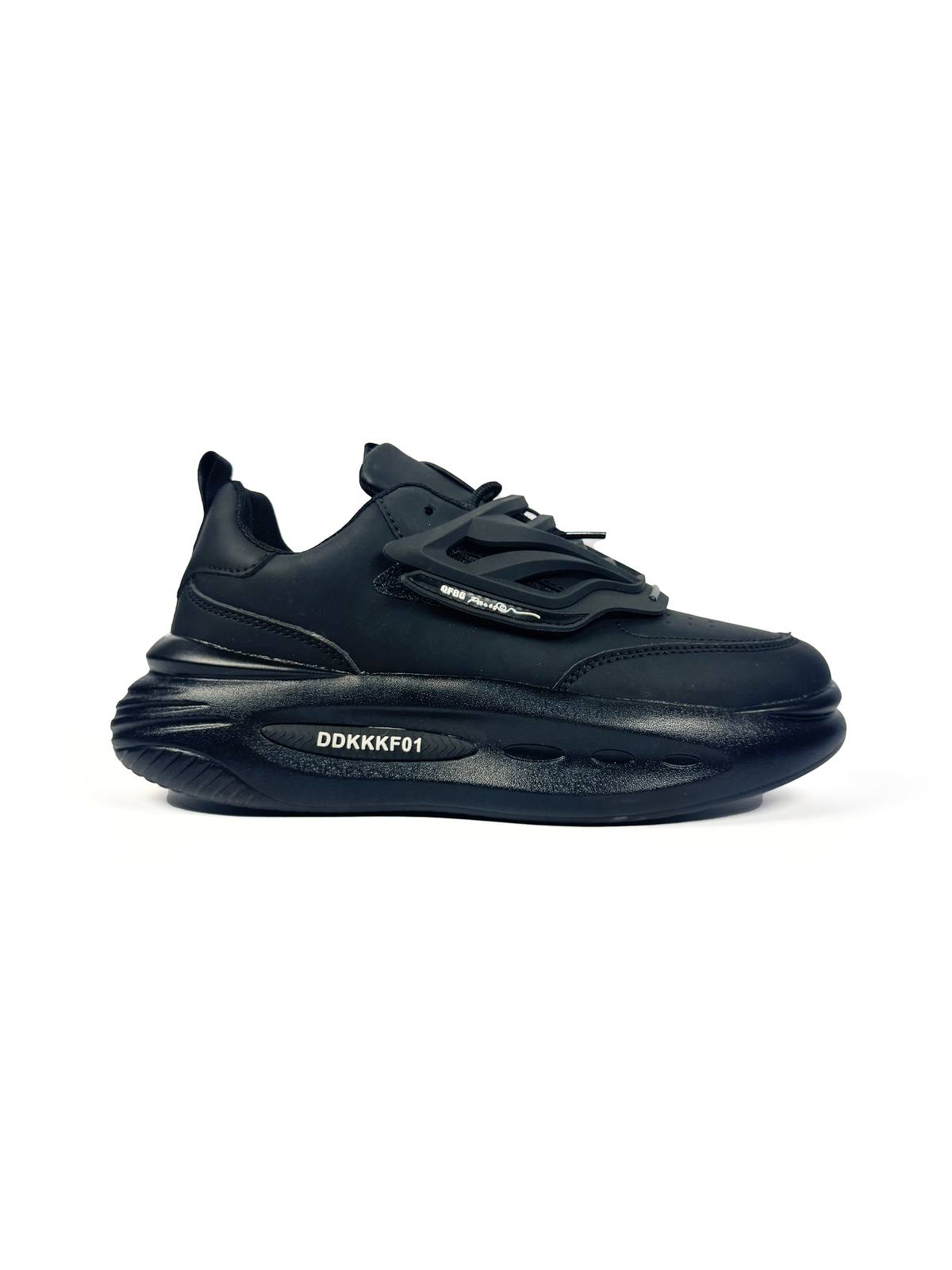M-562